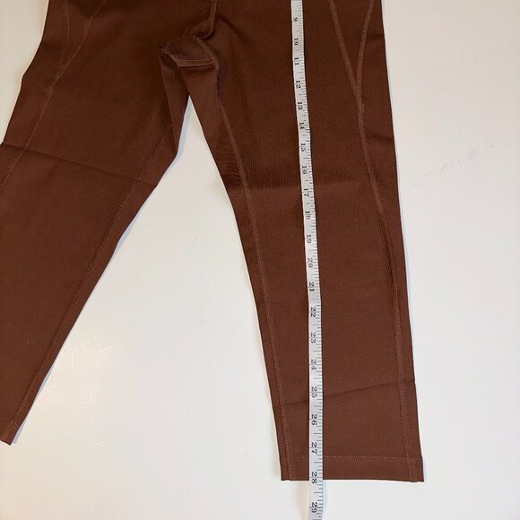 Girlfriend Collective Compressive High-Rise Capri Brown Size Medium - Picture 7 of 9